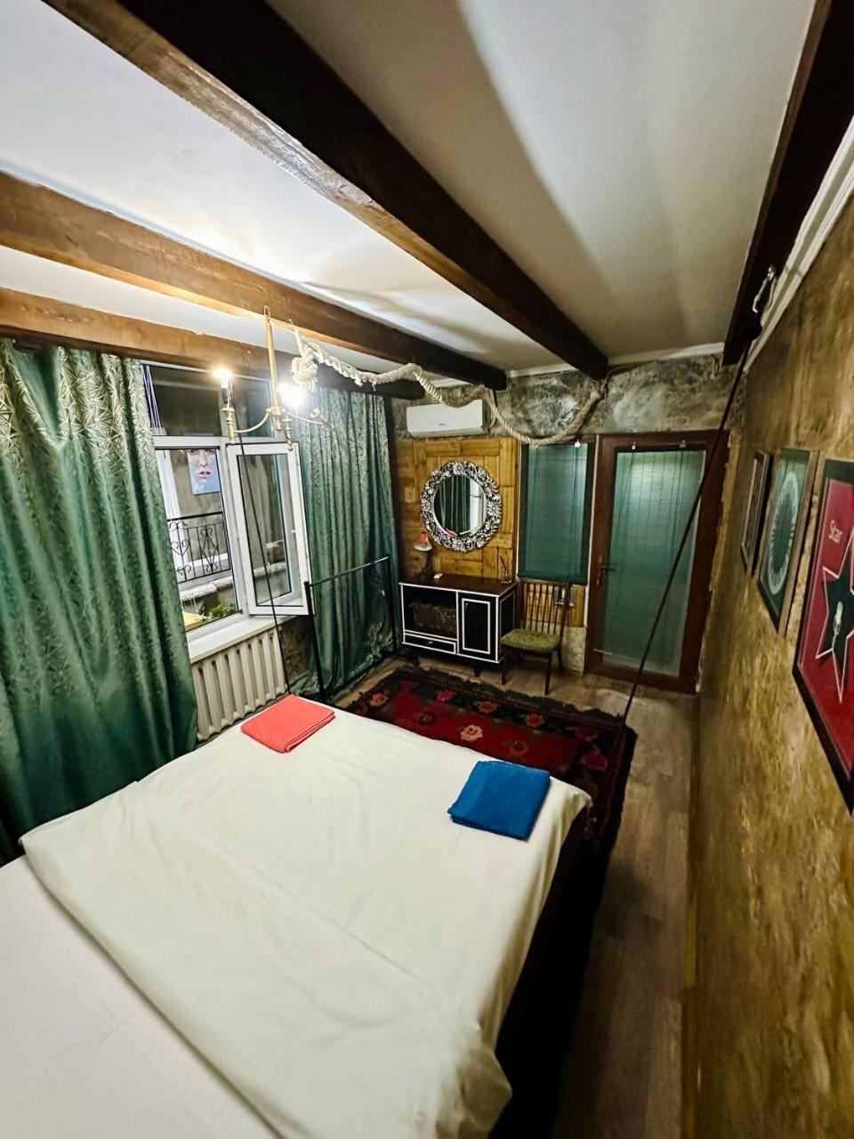 Art House Sweet Home Шимкент Екстер'єр фото